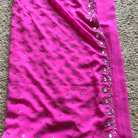 Pink Georgette Sari - Picture 2 of 6